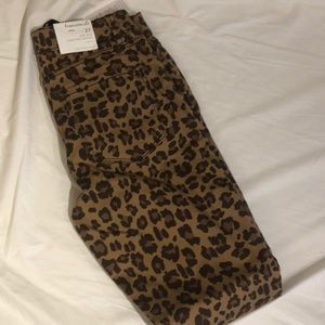 Mid rise cheetah skinny jeans